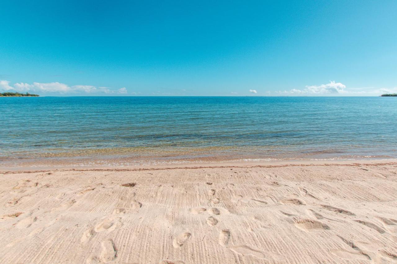 Miramar Suites Placencia エクステリア 写真