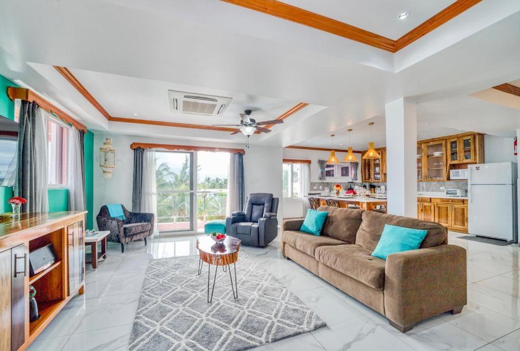 Miramar Suites Placencia エクステリア 写真