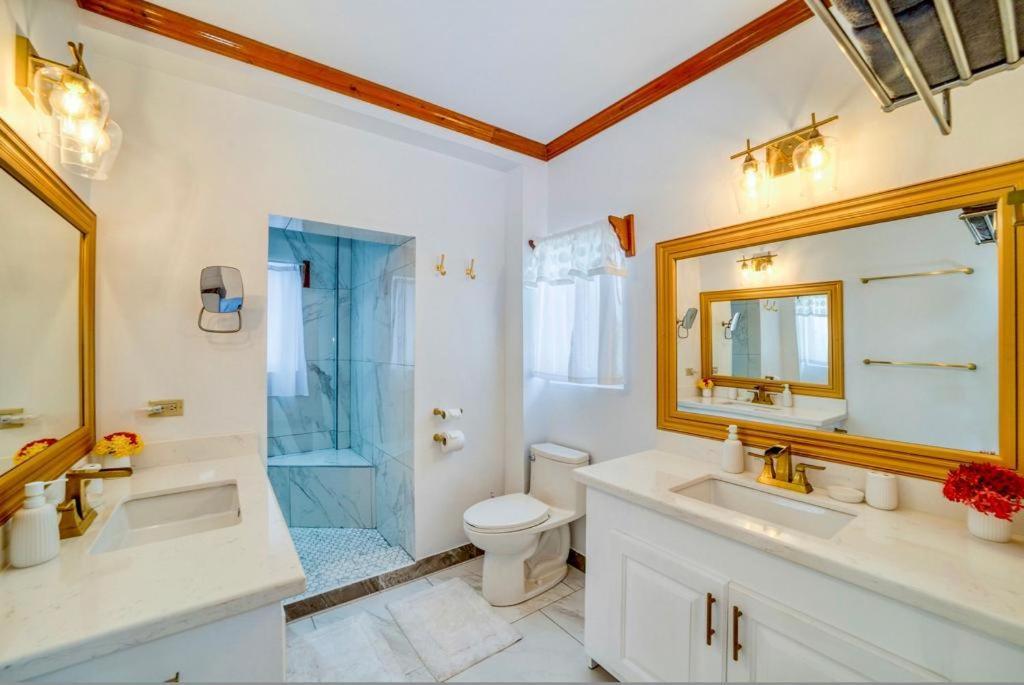Miramar Suites Placencia 部屋 写真