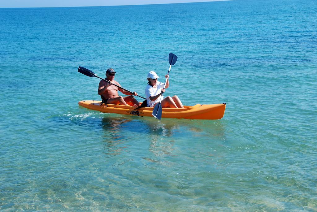 Miramar Suites Placencia エクステリア 写真